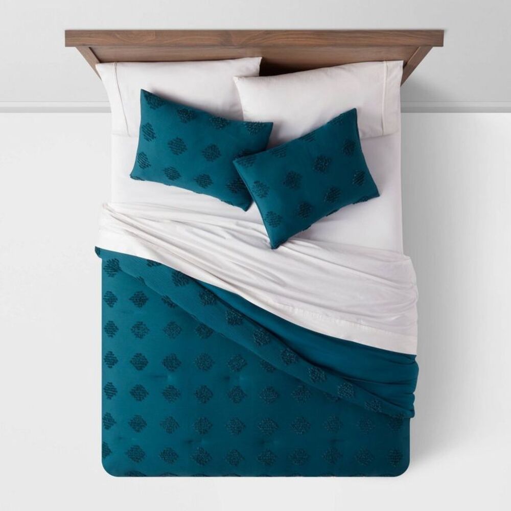Open Box - Threshold - Full/Queen Tufted Comforter & Sham Set  Dark Teal Blue - Picture 3 of 4